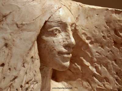 E terminata la carrellata di statue, il tour pu� concludersi nel vicino Palazzo della Cultura: uno spazio in cui oltre alle miniature e alle bozze delle quattro perle, sono raccolti reperti che vanno dalla preistoria al Medioevo...